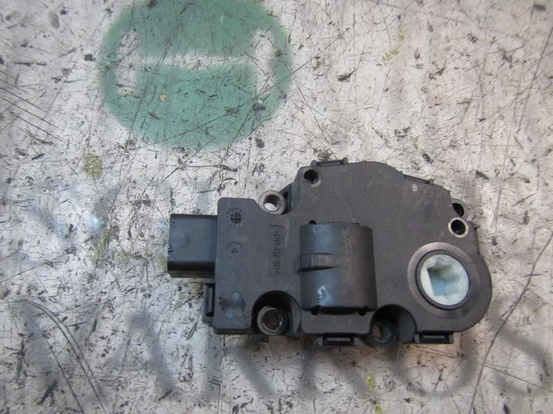 Recambio de motor apertura trampillas climatizador para bmw serie 3 berlina (e90) 320d referencia OEM IAM 64119321034  