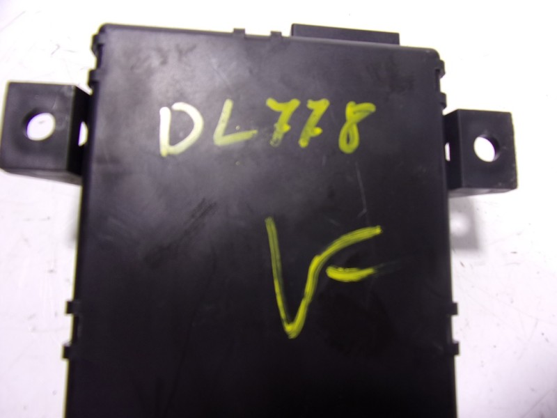 Recambio de modulo electronico para audi a1 (8xk) 1.0 tfsi referencia OEM IAM 8U0907468AQ 8U0907468AQ 