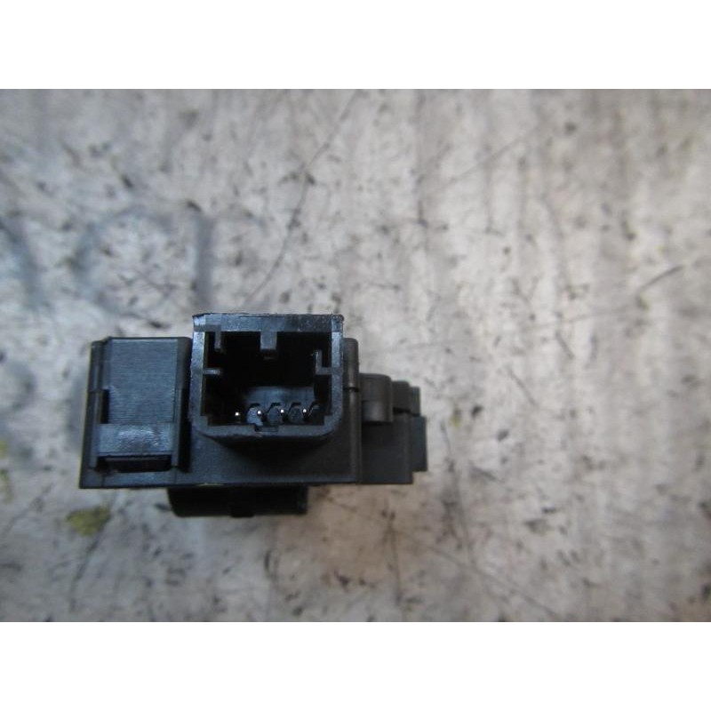 Recambio de motor apertura trampillas climatizador para bmw serie 3 berlina (e90) 320d referencia OEM IAM 64119321034  