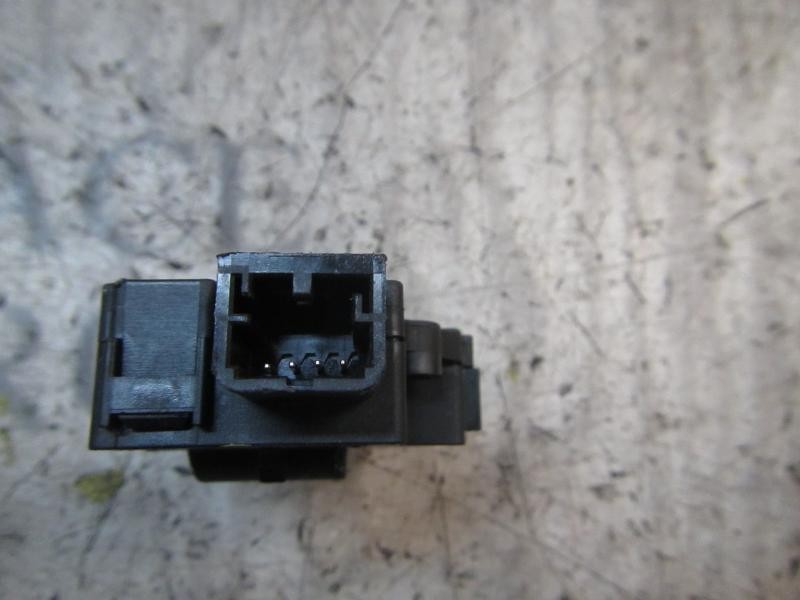 Recambio de motor apertura trampillas climatizador para bmw serie 3 berlina (e90) 320d referencia OEM IAM 64119321034  