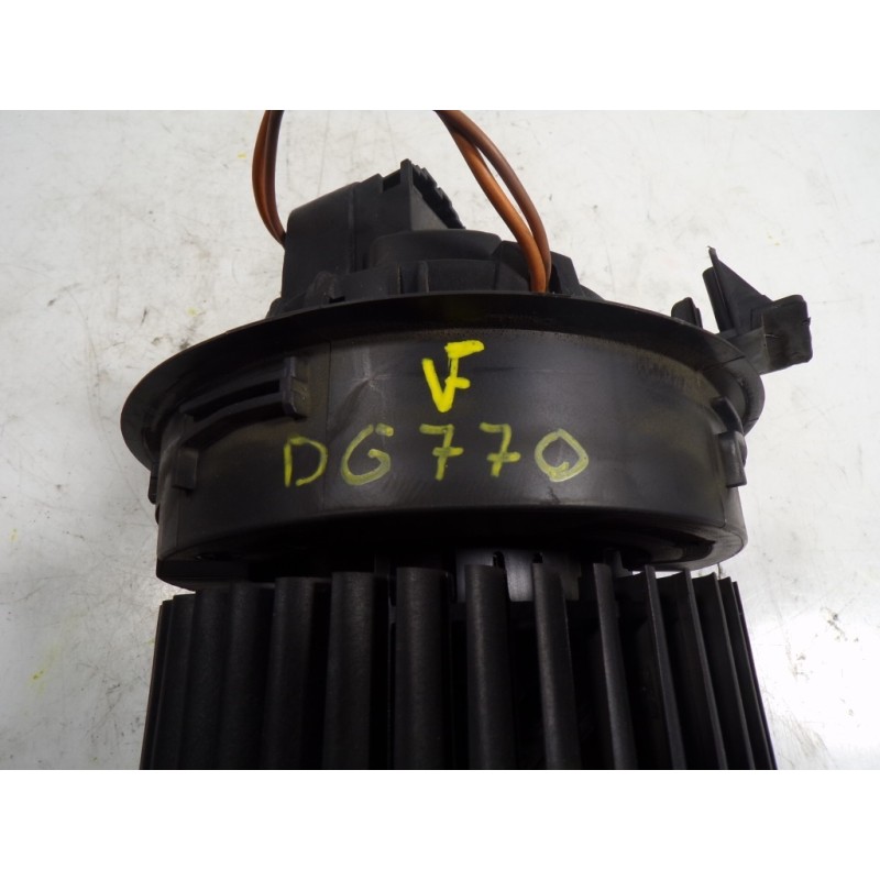 Recambio de motor calefaccion para renault clio iv 1.5 dci diesel fap referencia OEM IAM 272101170R T1029527H T1029527H