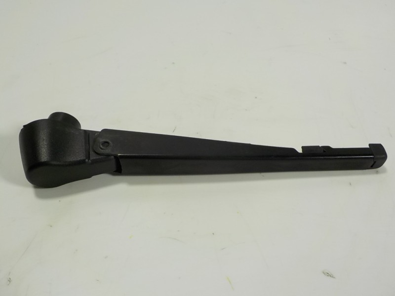 Recambio de brazo limpia trasero para mercedes-benz clase a (w176) 1.8 cdi cat referencia OEM IAM A1768200544  