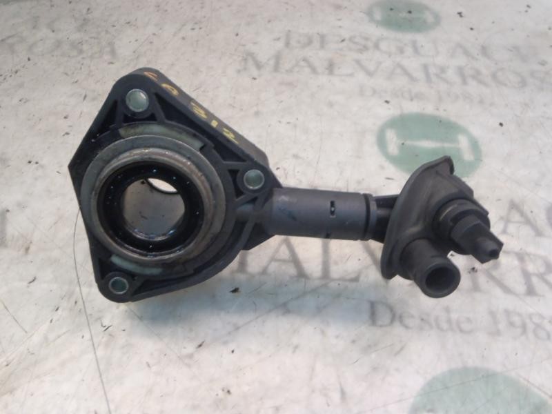 Recambio de bombin embrague para ford focus berlina (cap) ambiente (d) referencia OEM IAM   