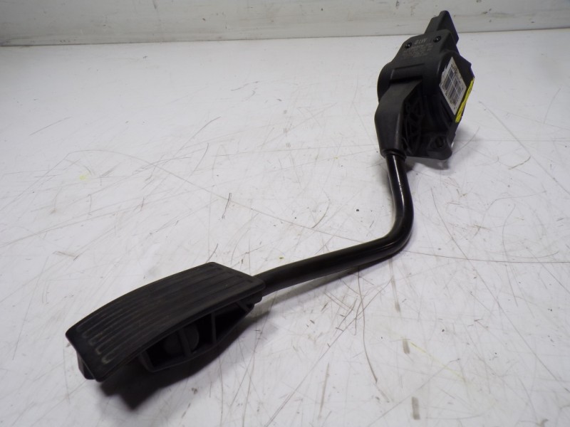 Recambio de potenciometro pedal para peugeot 508 sw 1.6 e-hdi fap referencia OEM IAM 1601EP 9686212980 