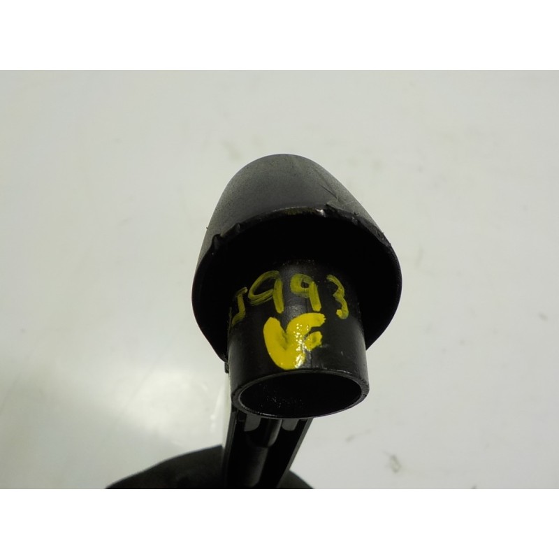 Recambio de brazo limpia trasero para mercedes-benz clase a (w176) 1.8 cdi cat referencia OEM IAM A1768200544  