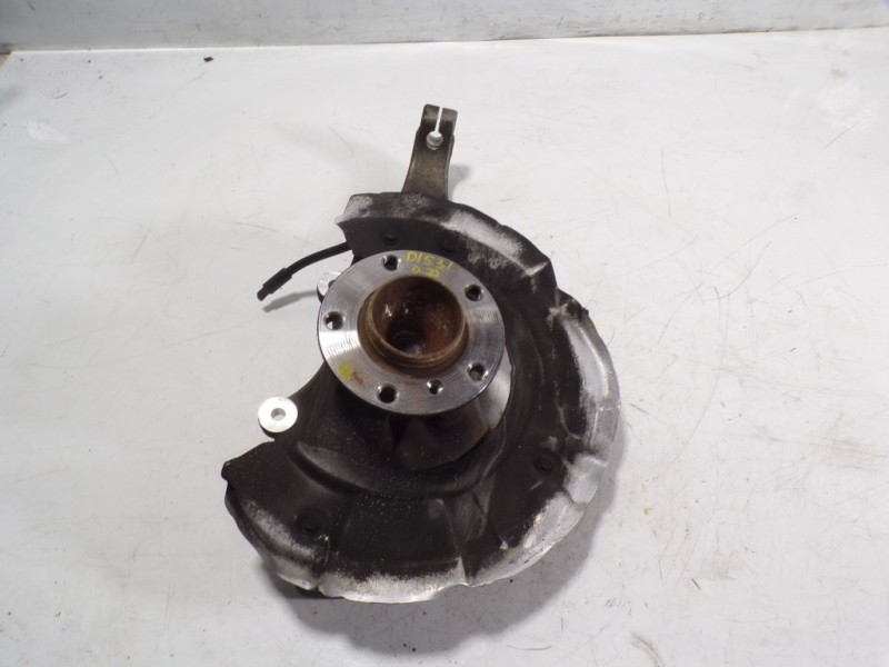 Recambio de mangueta delantera derecha para bmw serie 5 lim. (f10) 2.0 turbodiesel referencia OEM IAM 32216775770  