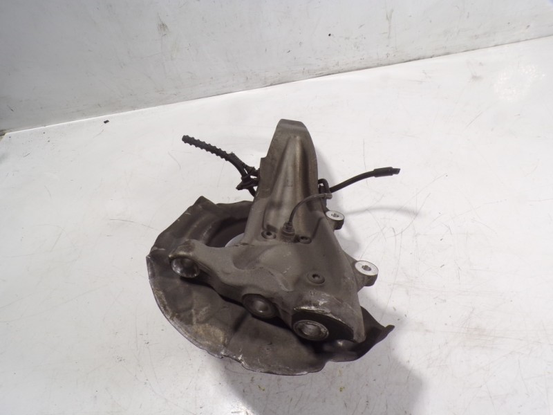 Recambio de mangueta delantera derecha para bmw serie 5 lim. (f10) 2.0 turbodiesel referencia OEM IAM 32216775770  