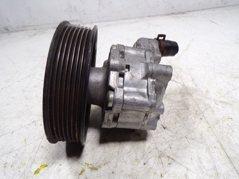 Recambio de bomba direccion para opel movano b kasten/combi 2.3 cdti referencia OEM IAM 95514774 491100915R 