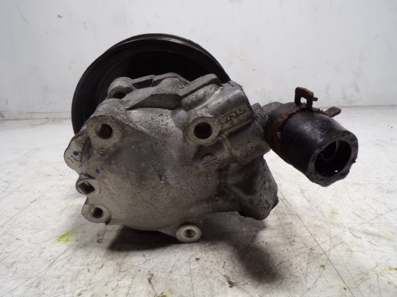 Recambio de bomba direccion para opel movano b kasten/combi 2.3 cdti referencia OEM IAM 95514774 491100915R 