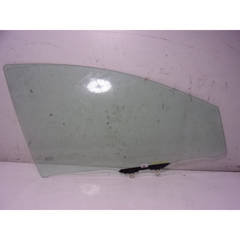 Recambio de cristal puerta delantero derecho para toyota yaris 1.5 vvti hev referencia OEM IAM   