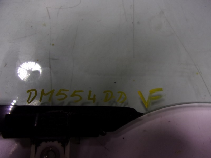 Recambio de cristal puerta delantero derecho para toyota yaris 1.5 vvti hev referencia OEM IAM   