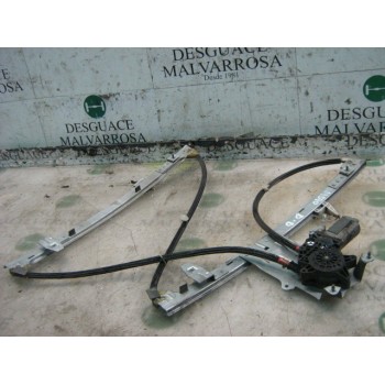 ELEVALUNAS DELANTERO DERECHO 