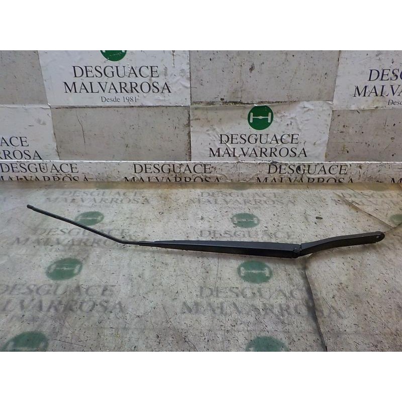 Recambio de brazo limpia delantero derecho para renault clio iv 1.5 dci diesel fap referencia OEM IAM 288869893R  