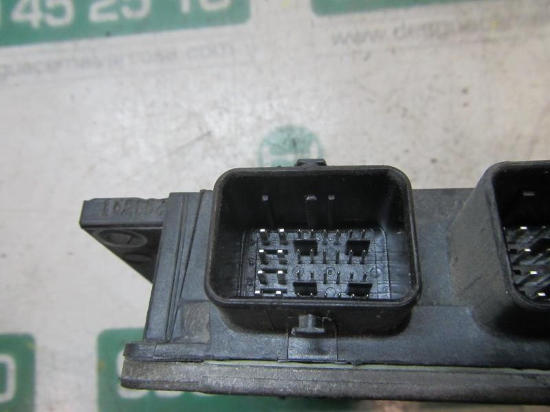 Recambio de centralita motor uce para renault clio iii expression referencia OEM IAM   