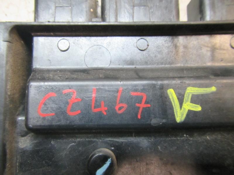 Recambio de centralita motor uce para renault clio iii expression referencia OEM IAM   