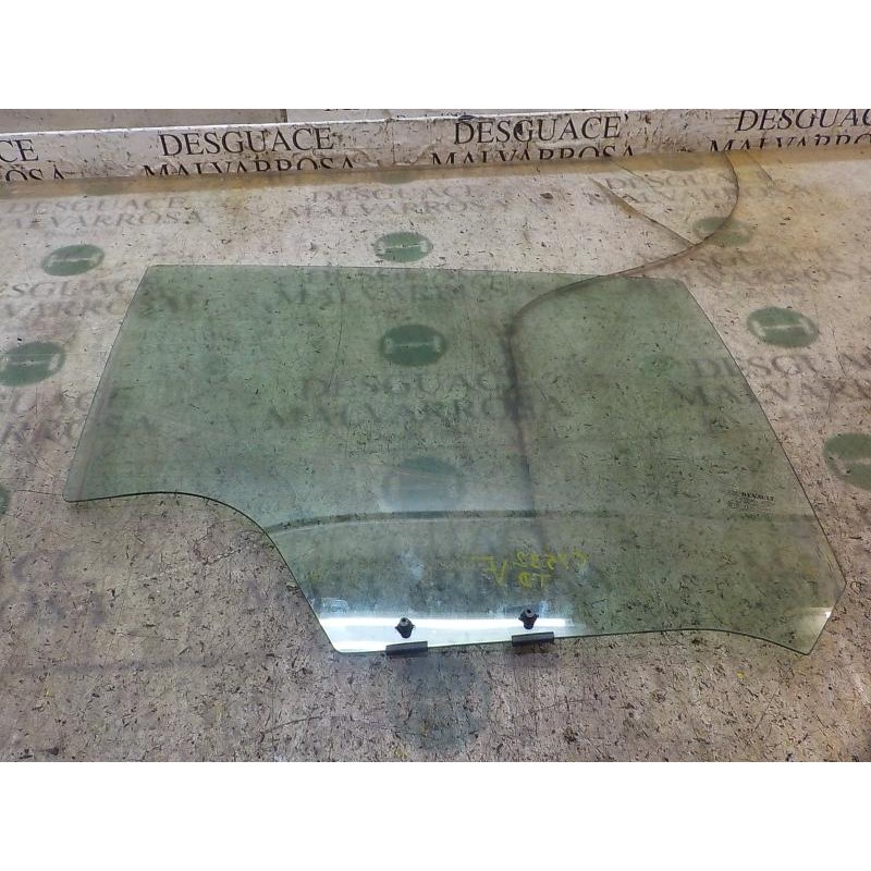 Recambio de cristal puerta trasero derecho para renault clio iv 1.5 dci diesel fap referencia OEM IAM 823004494R  