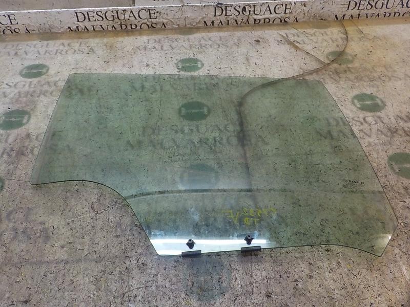 Recambio de cristal puerta trasero derecho para renault clio iv 1.5 dci diesel fap referencia OEM IAM 823004494R  