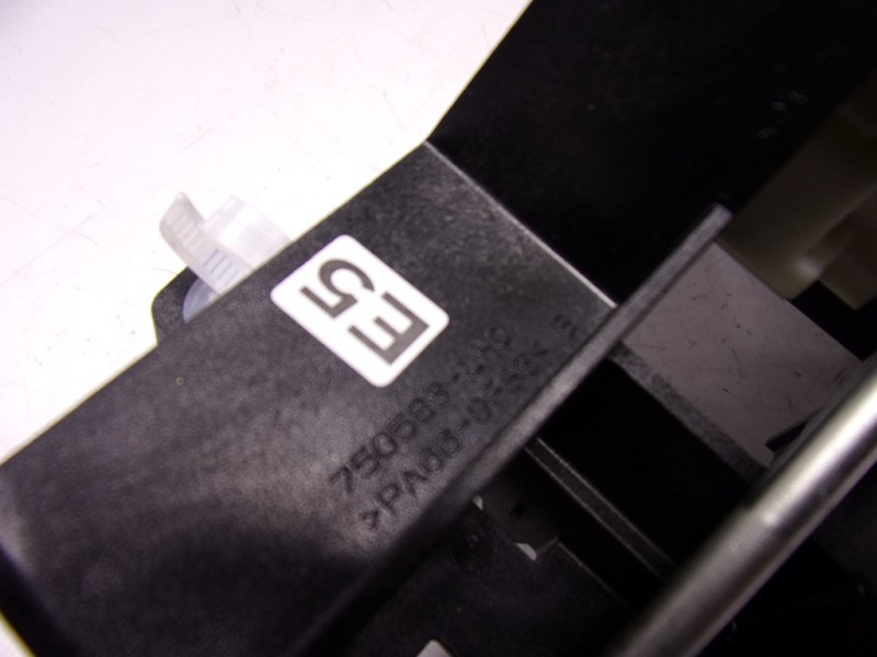 Recambio de palanca cambio para toyota yaris 1.5 vvti hev referencia OEM IAM   