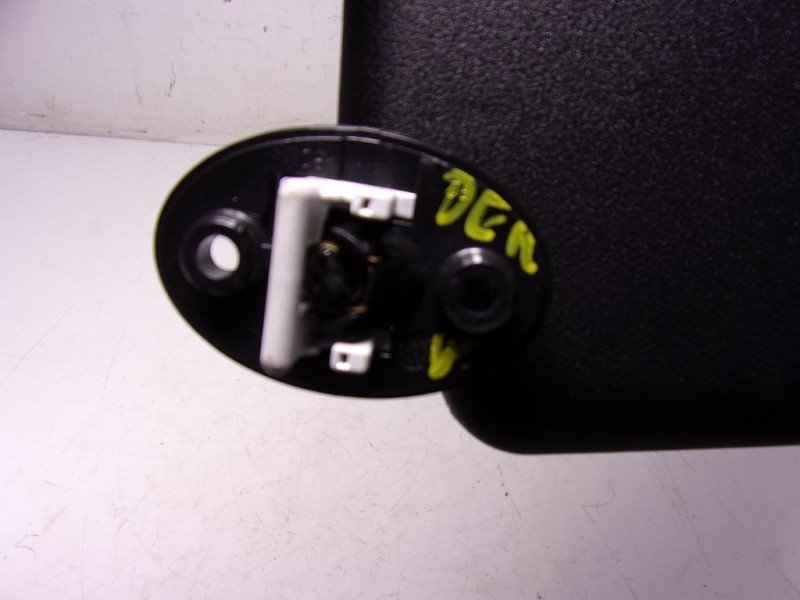 Recambio de parasol derecho para toyota yaris 1.5 vvti hev referencia OEM IAM   