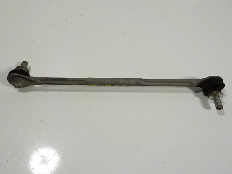 Recambio de tirante delantero derecho para lexus ct 200h referencia OEM IAM 4882047020  