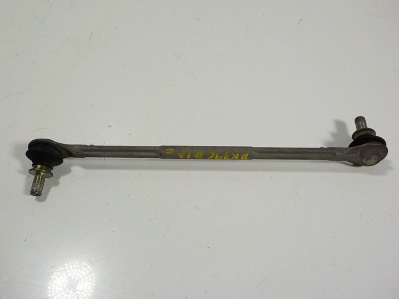 Recambio de tirante delantero izquierdo para lexus ct 200h referencia OEM IAM 4882047020  