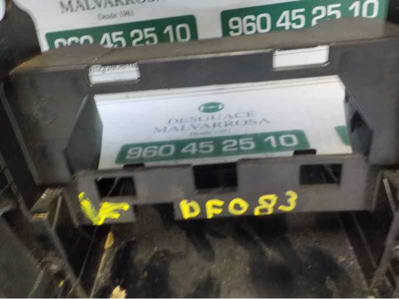 Recambio de salpicadero para mercedes-benz clase m (w164) 3.5 v6 cat referencia OEM IAM A16468028879D84 A1648600805 