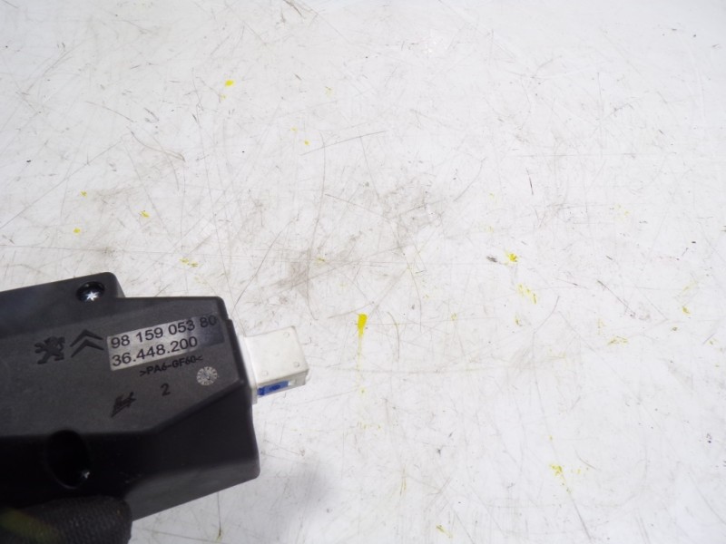 Recambio de antirrobo para citroën c4 picasso 1.2 12v e-thp referencia OEM IAM 9815905380 9815905380 