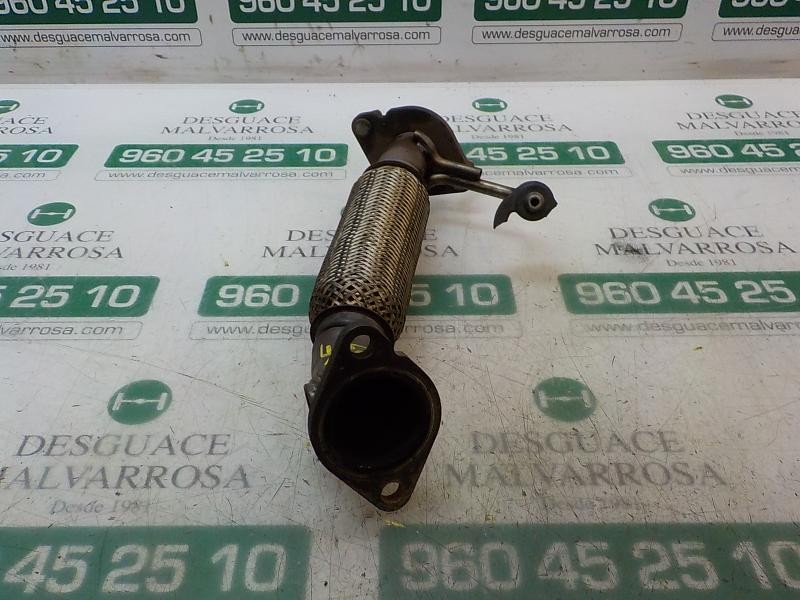 Recambio de salida colector para hyundai i20 klass referencia OEM IAM 28610C8100  