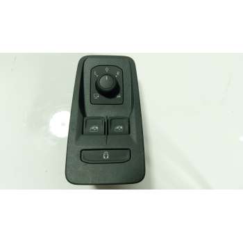 MANDO ELEVALUNAS DELANTERO IZQUIERDO 7LA959858 3G0959565B 