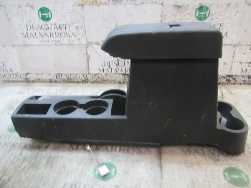 Recambio de apoyabrazos central para chrysler jeep compass 2.0 crd cat referencia OEM IAM 1EE201DVAA  