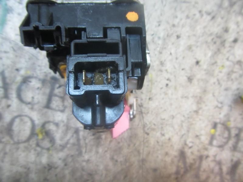 Recambio de cerradura puerta trasera izquierda para dacia duster adventure referencia OEM IAM 825031894R  