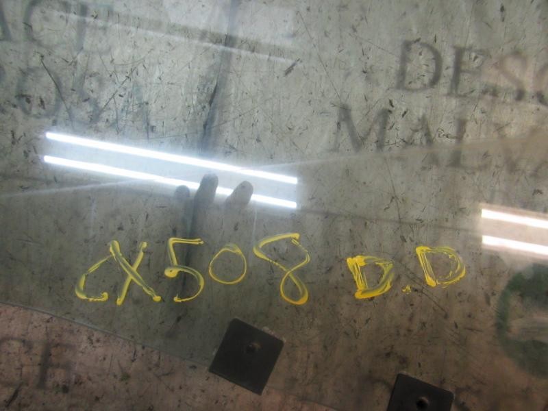 Recambio de cristal puerta delantero derecho para dacia duster adventure referencia OEM IAM 8200733026  