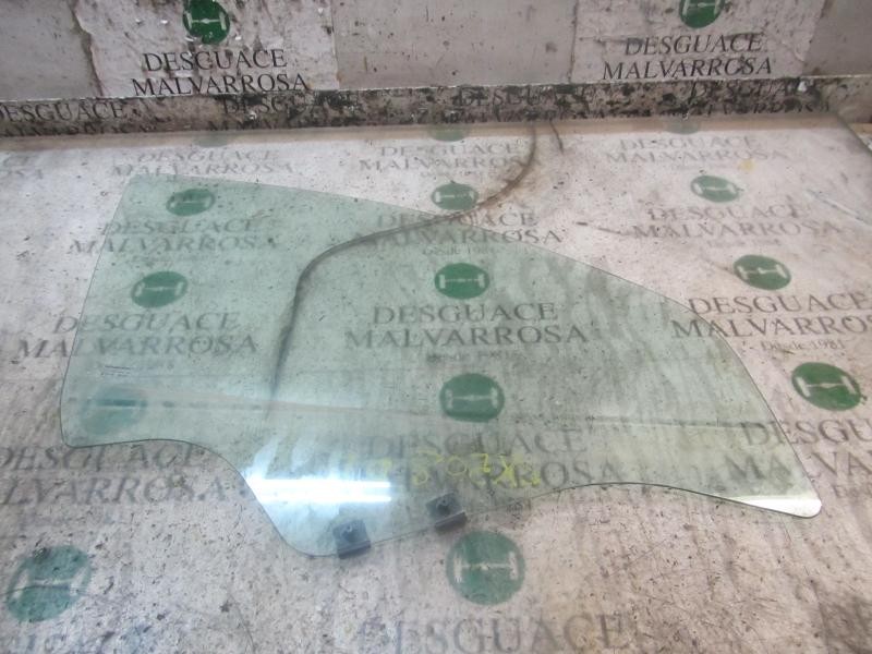 Recambio de cristal puerta delantero derecho para dacia duster adventure referencia OEM IAM 8200733026  