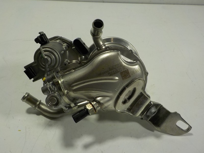 Recambio de enfriador egr para seat leon sportstourer (kl8) style referencia OEM IAM 05L131512C 05L131512D 