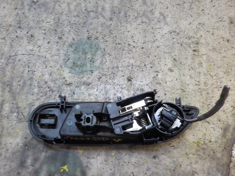 Recambio de maneta interior delantera derecha para ford fiesta (ccn) trend referencia OEM IAM   