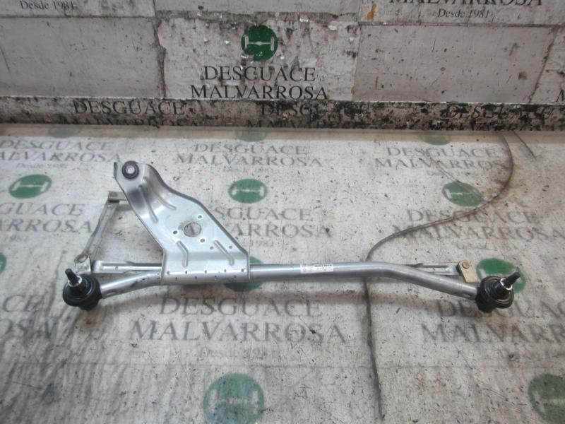 Recambio de articulacion limpia delantero para dacia duster adventure referencia OEM IAM 8200619512  