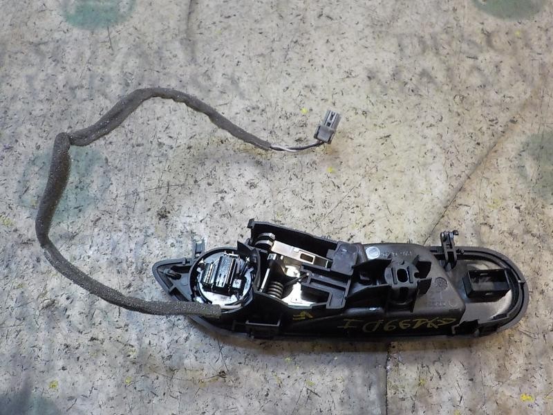 Recambio de maneta interior delantera izquierda para ford fiesta (ccn) trend referencia OEM IAM   