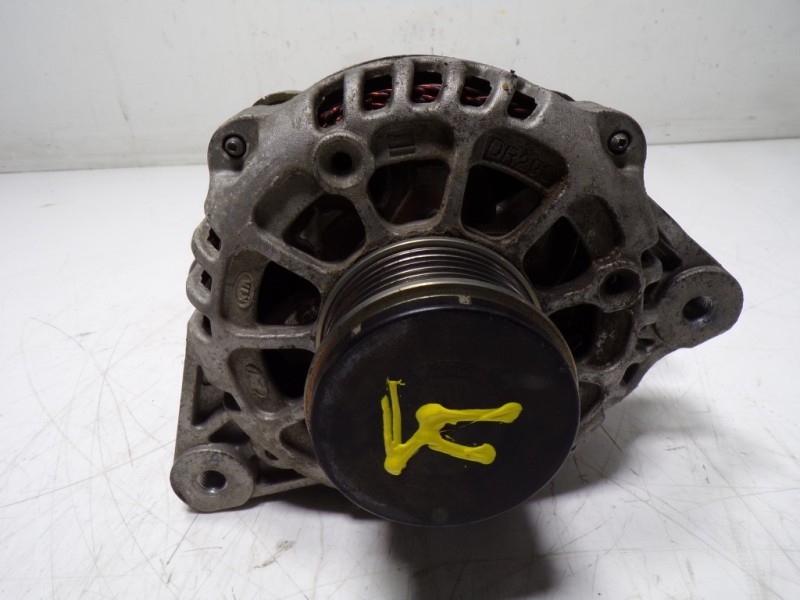 Recambio de alternador para hyundai tucson tecno safe 2wd bluedrive referencia OEM IAM 373002F300 373002F300 