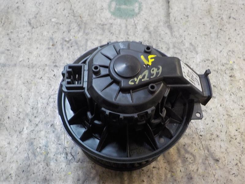 Recambio de motor calefaccion para ford fiesta (ccn) trend referencia OEM IAM   