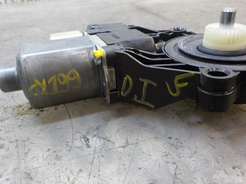 Recambio de motor elevalunas delantero izquierdo para ford fiesta (ccn) trend referencia OEM IAM   