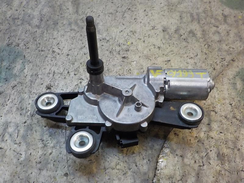 Recambio de motor limpia trasero para ford fiesta (ccn) trend referencia OEM IAM   