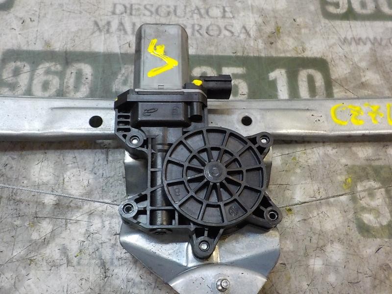 Recambio de elevalunas delantero derecho para dacia dokker 1.5 dci diesel fap cat referencia OEM IAM 807209071R  