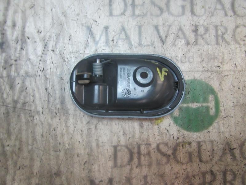 Recambio de maneta interior delantera derecha para dacia duster adventure referencia OEM IAM 806701730R  