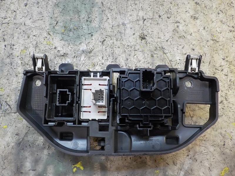 Recambio de modulo electronico para renault clio iv 1.5 dci diesel fap referencia OEM IAM 251900567R  