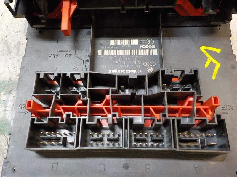 Recambio de caja reles / fusibles para volkswagen caddy ka/kb (2k) 1.9 tdi referencia OEM IAM   