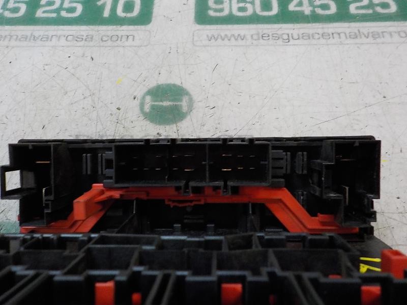 Recambio de caja reles / fusibles para volkswagen caddy ka/kb (2k) 1.9 tdi referencia OEM IAM   