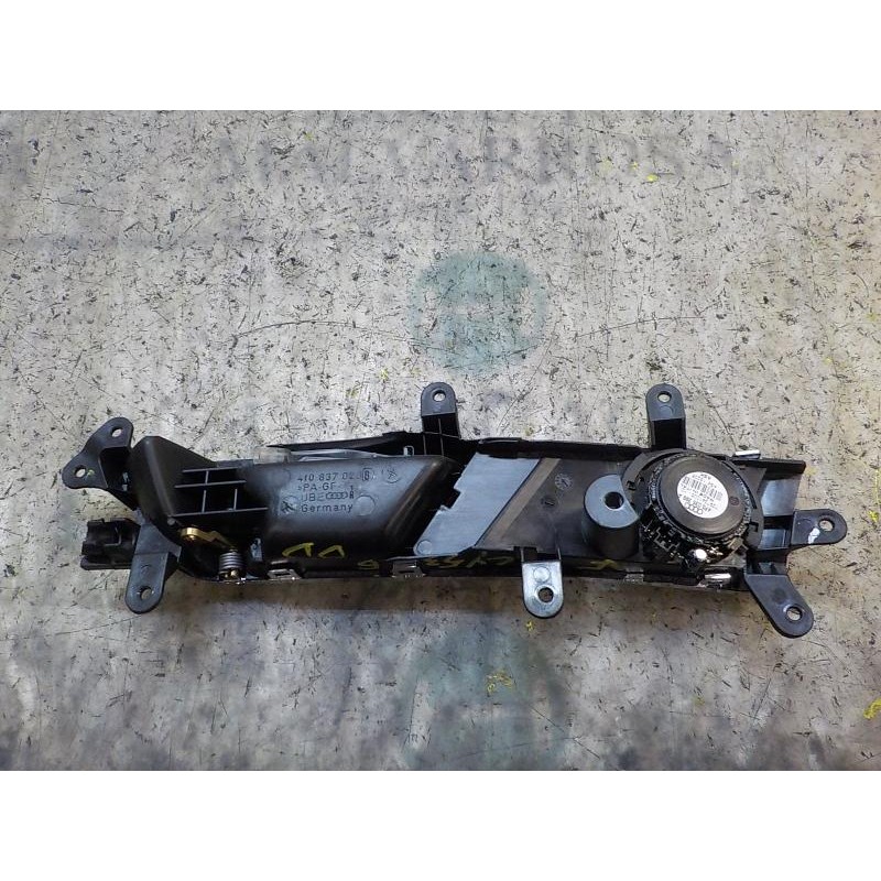 Recambio de maneta interior delantera derecha para audi a6 berlina (4f2) 2.0 tdi referencia OEM IAM 4F0837020B  