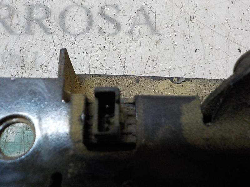 Recambio de cerradura puerta trasera derecha para volkswagen caddy ka/kb (2k) 1.9 tdi referencia OEM IAM   