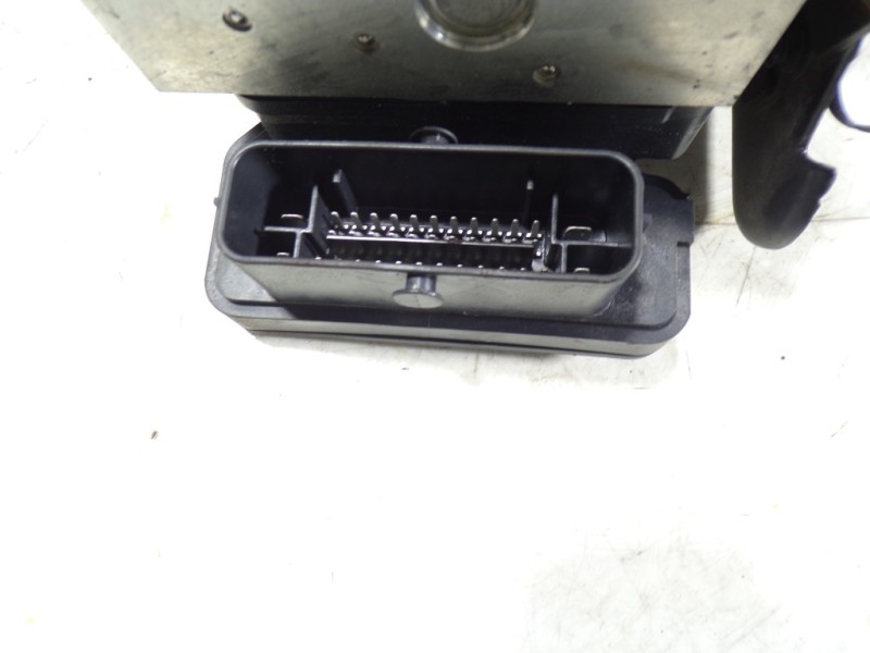 Recambio de abs para skoda fabia combi 1.2 tsi referencia OEM IAM 6C0614517KBEF 6C0907379K 