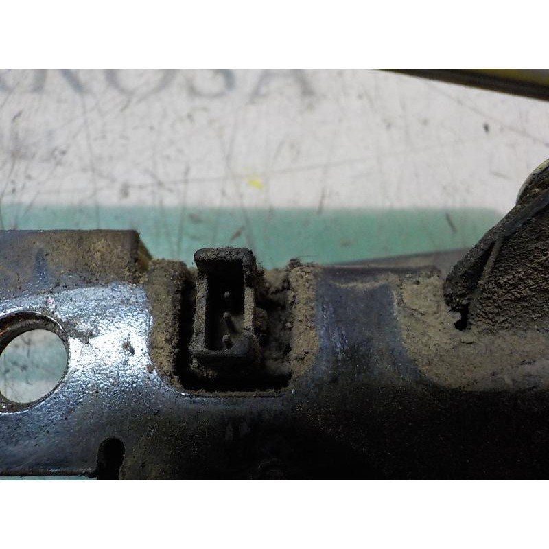 Recambio de cerradura puerta trasera izquierda para volkswagen caddy ka/kb (2k) 1.9 tdi referencia OEM IAM   